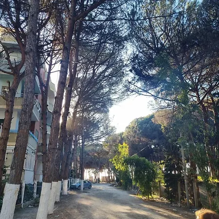 Daire Liburna Azure 12 - Sea & Pine Escape Golem (Tirana)